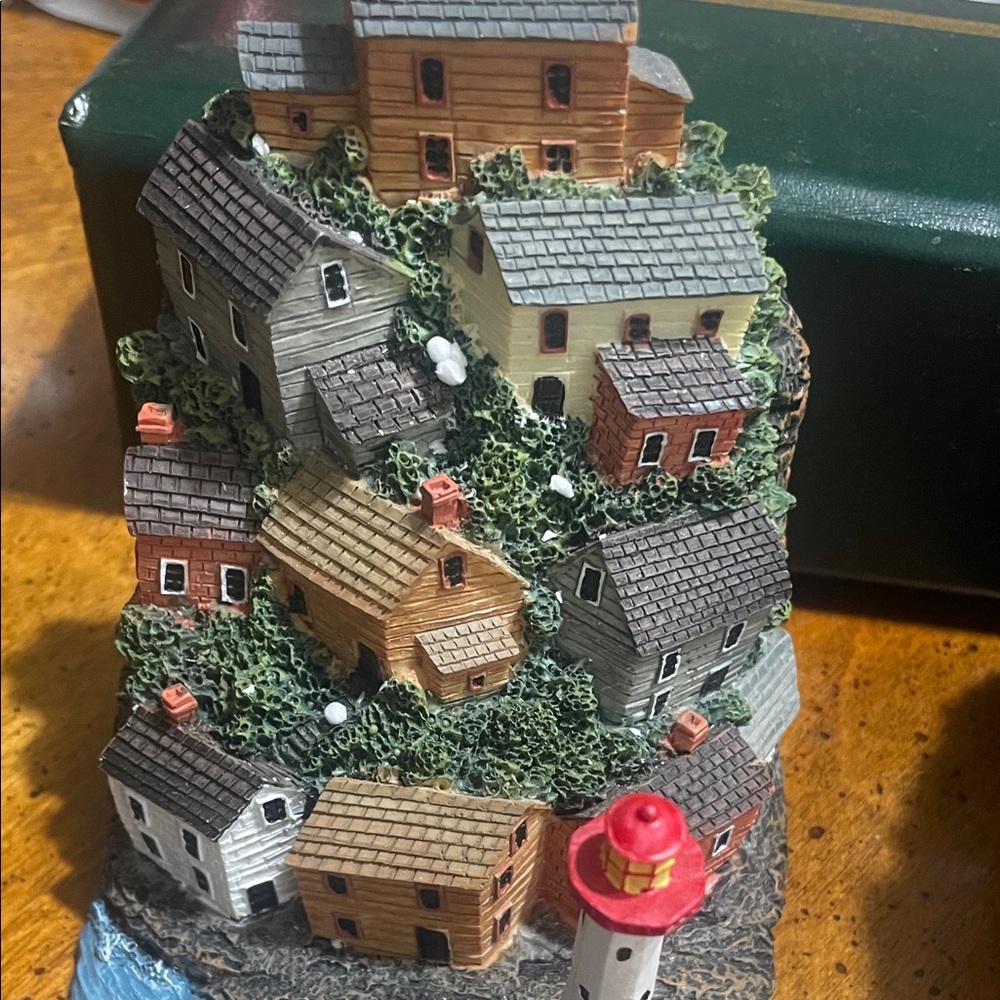 Coastal Village Bookends with Lighthouse - Picture 2 of 5